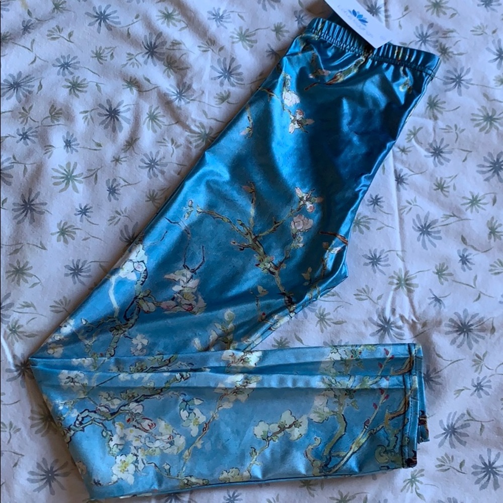 Lotus Leggings S cherry blossom yoga pants